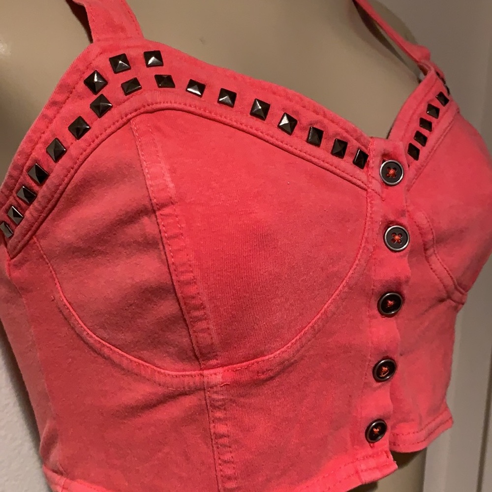 ❌SOLD❌Studded crop top - Picture 4 of 12
